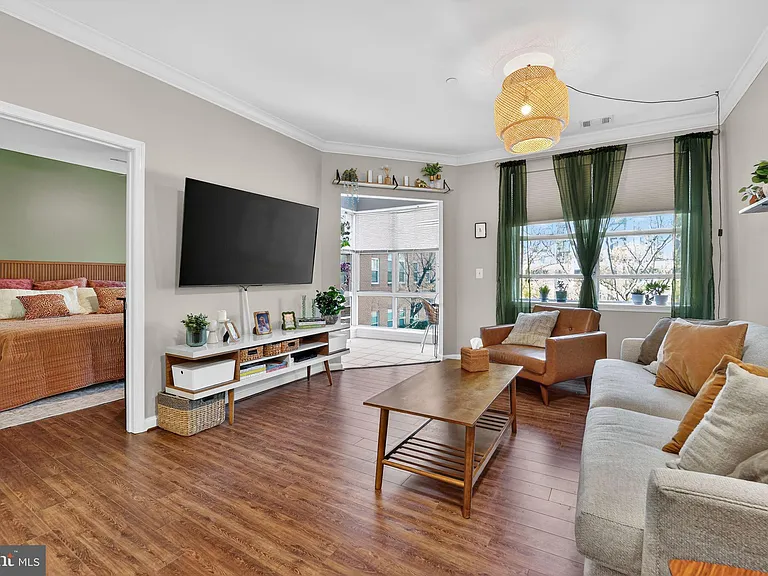 23 Pierside Dr #215 — Photo 4
