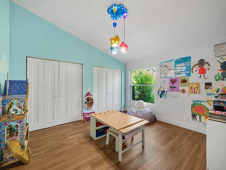 9676 Eagle Point Ln — Photo 35
