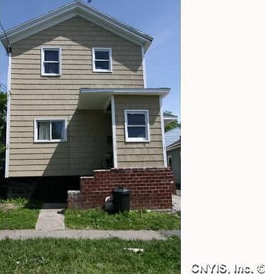 740 Laurel Street E.