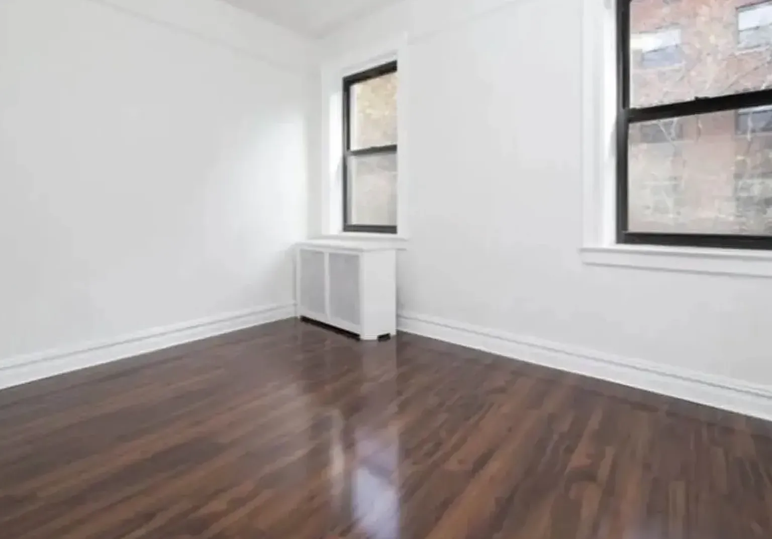 16 Spring Street — Photo 2
