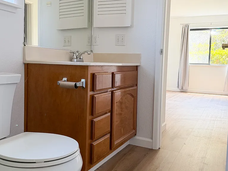 104 Oak Ct — Photo 16