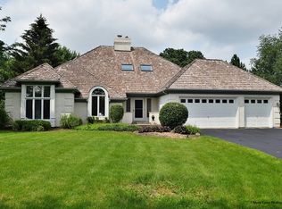 36W520 Silver Ridge Dr, St Charles, IL 60175