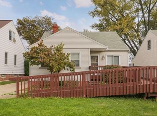 15705 Maplewood Ave, Maple Heights, OH 44137