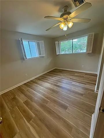128 Phyllis Ct — Photo 17