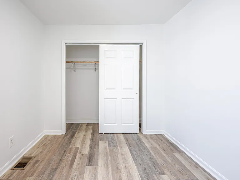 5347 Ames St NE — Photo 14