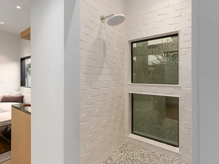 5311 E Mitchell Dr — Photo 22