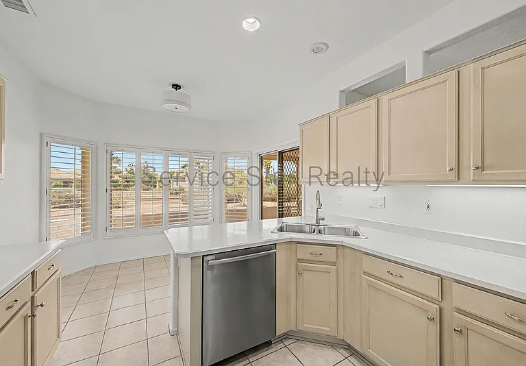 22804 N Cherokee Ln — Photo 17
