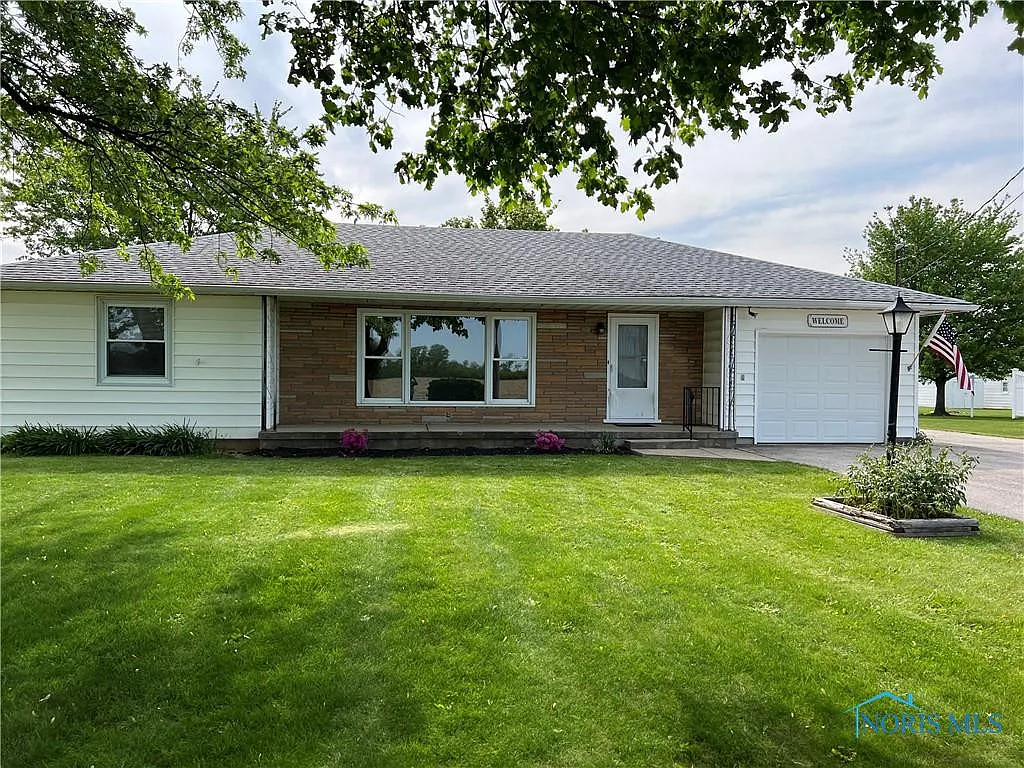 24393 Luckey Rd photo 1