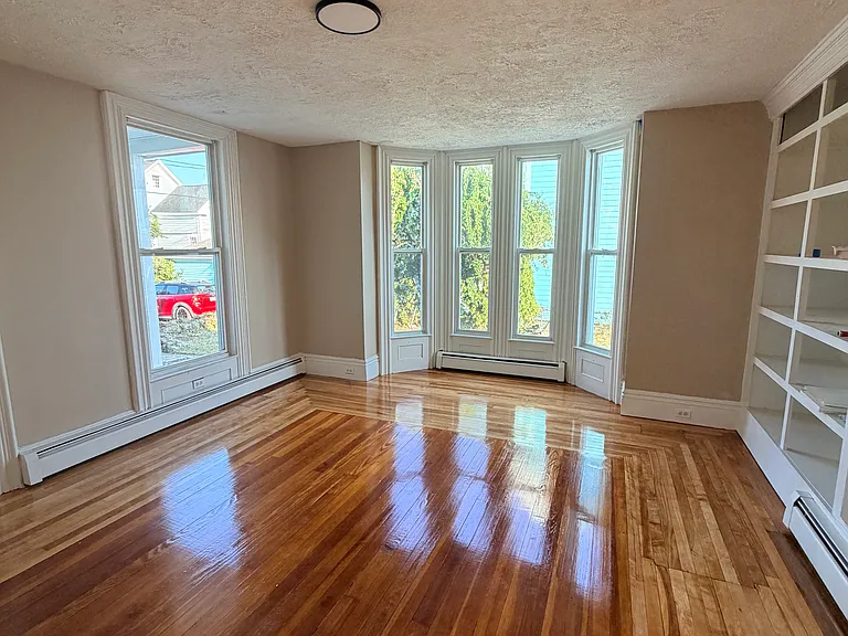 91 Ash St #1 — Photo 8