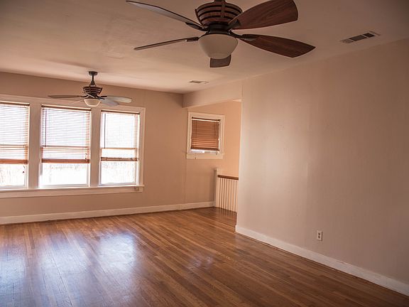 Tons of natural light.