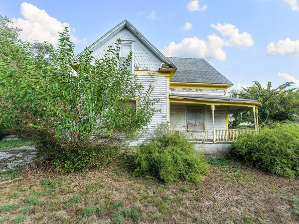 400 1st Street, Anderson, MO 64831