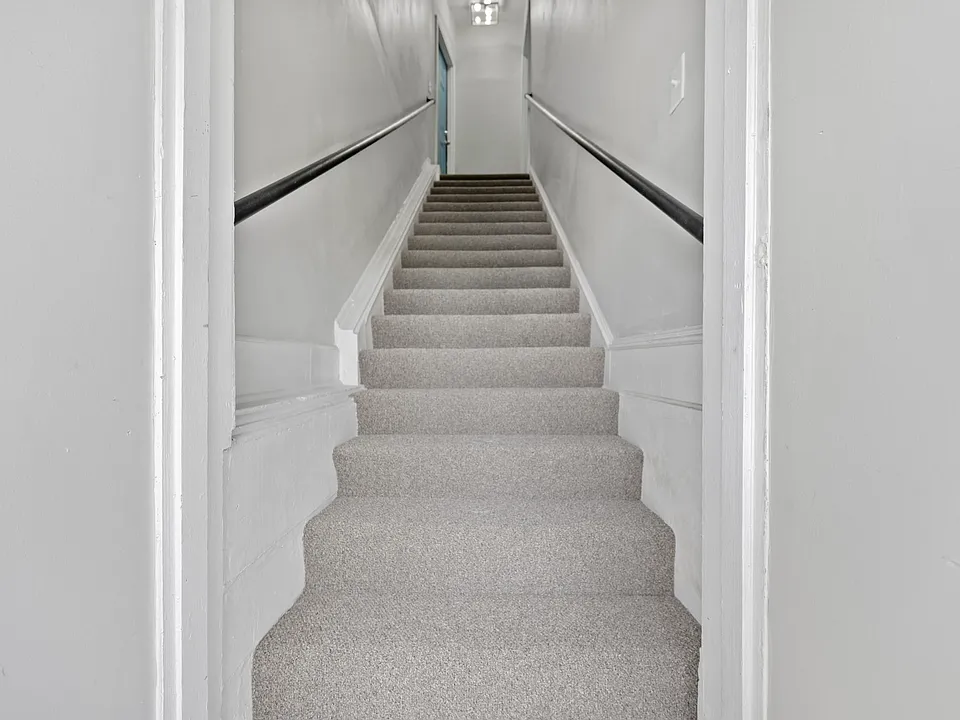 Entry stairs