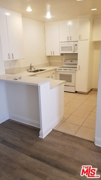 1st image of 827 2nd St APT 306