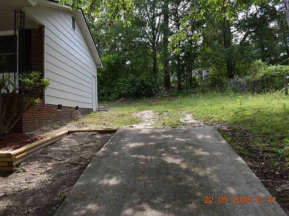3rd image of 109 Horseshoe Cir