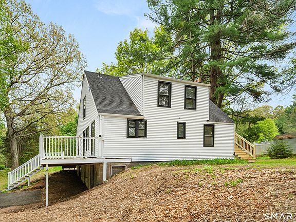5th image of 1335 Wolf Hill Rd