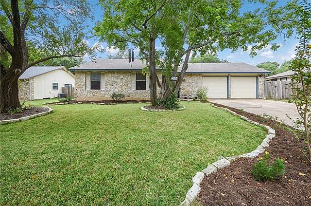 1st image of 609 Garden Path Dr