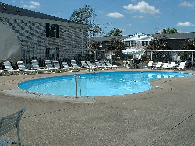 2nd image of 5454 Lamme Rd