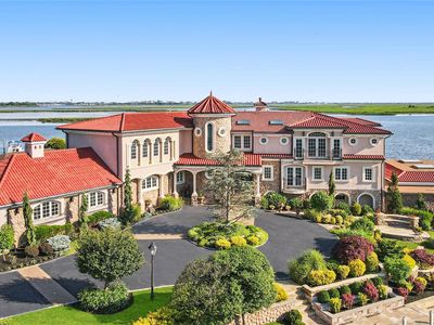 1101 Harbor Road, Hewlett, NY, 11557