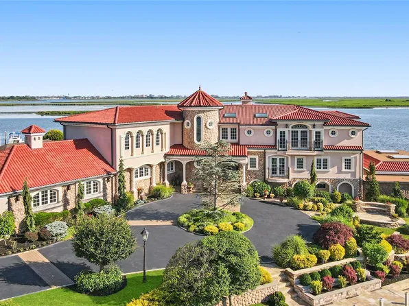 1101 Harbor Road, Hewlett, NY 11557