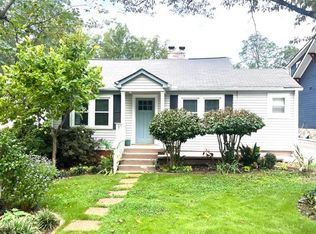 202 Briarcliff Dr, Greenville, SC 29607