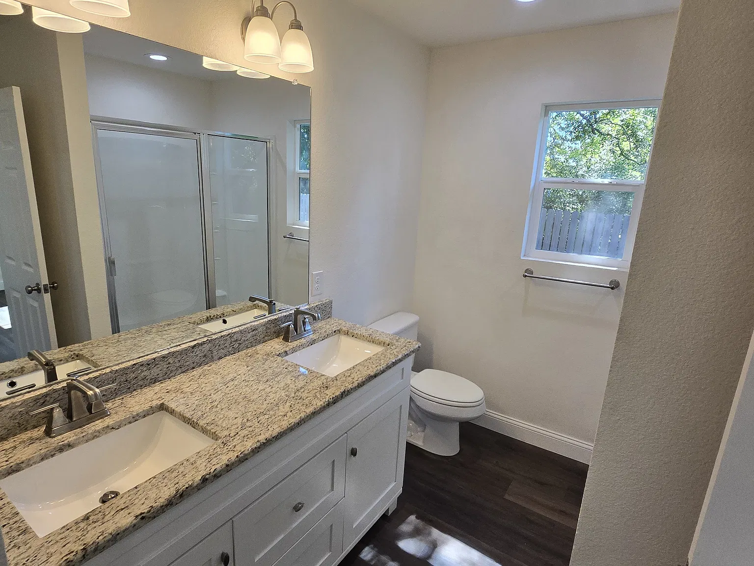 3 bed, 1250 sqft, $1,750 — Photo 3