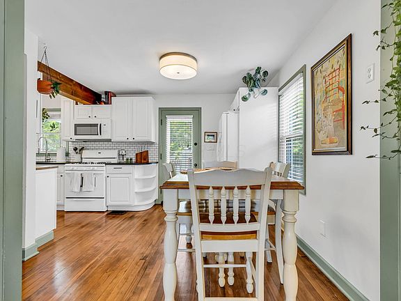 4th image of 329 Rosslyn Ave