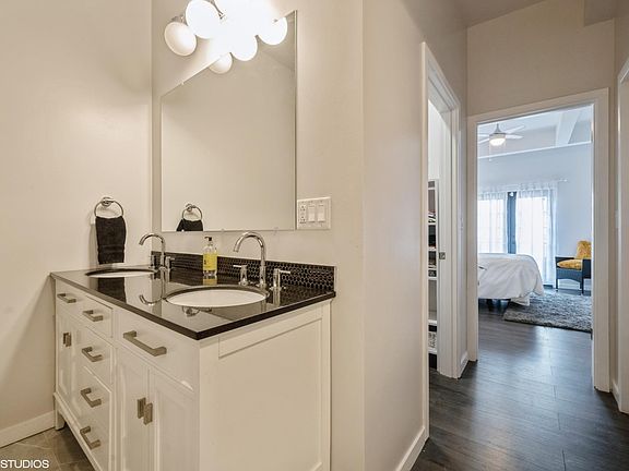 4th image of 3652 W McLean Ave #2