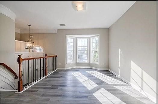 3rd image of 1342 Thornborough Dr