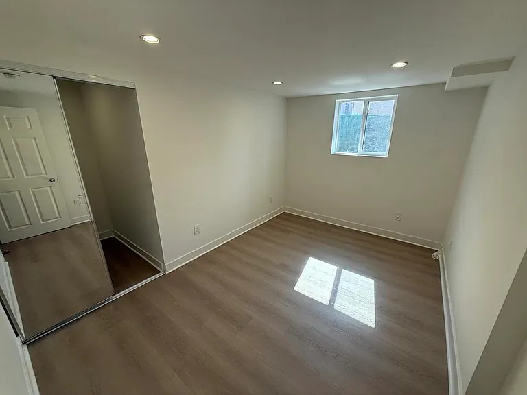 2801 San Marino St #15 — Photo 10