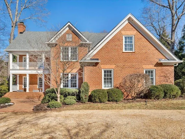 2111 Oak Park Pl, Lynchburg, VA 24503