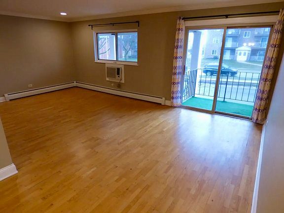 2nd image of 690 Marilyn Ave APT 202