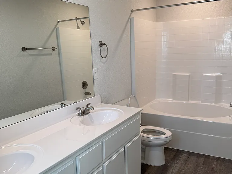 5706 McGregor Ct — Photo 12