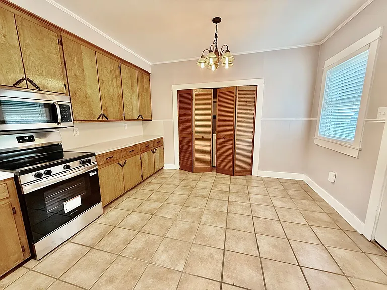 413 Edison St — Photo 7