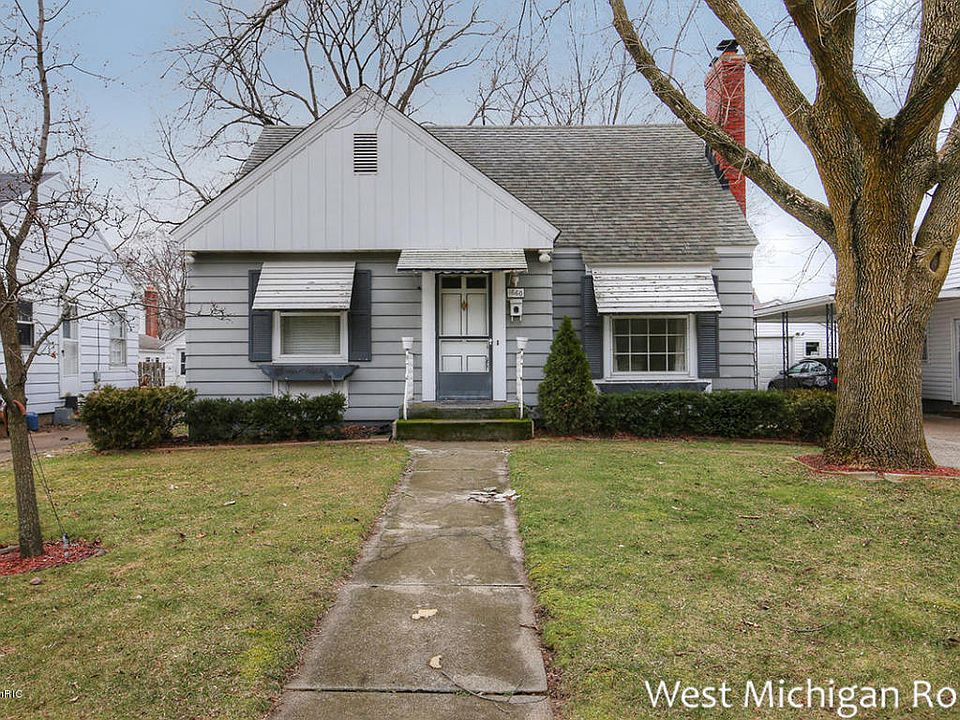 1st image of 1660 Tamarack Ave NW