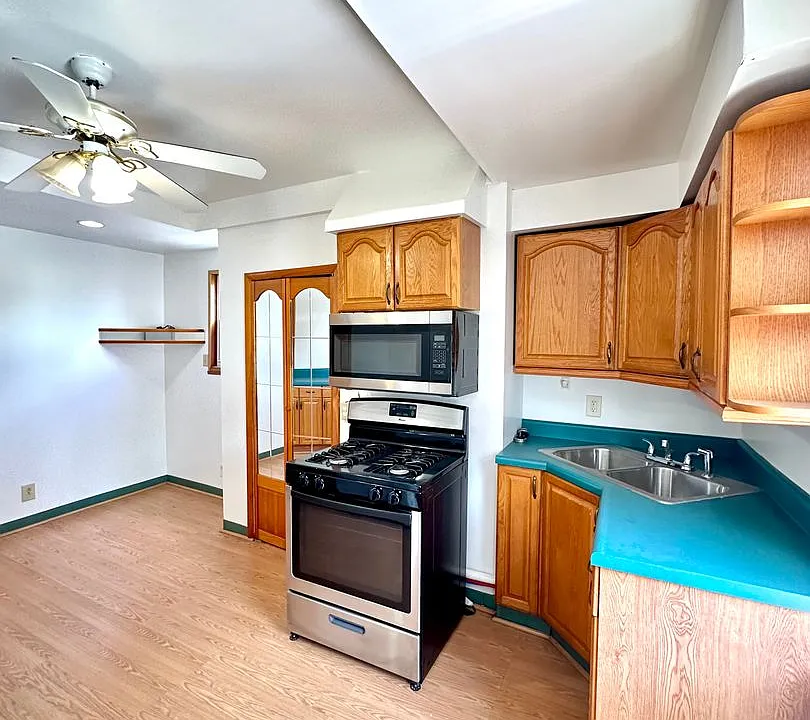 2110 Larkins Way #2