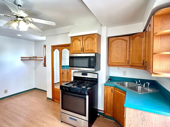 2110 Larkins Way, Pittsburgh, PA
