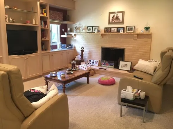 1800 Fireside Ln, Cherry Hill, NJ 08003