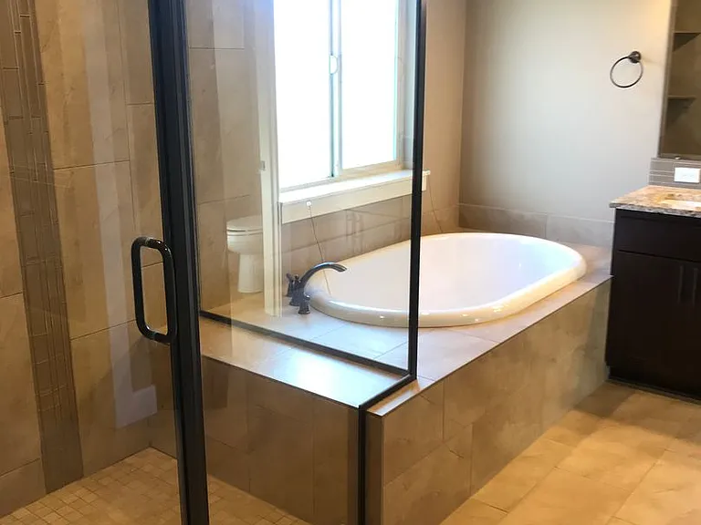 3527 NE Crystal Springs Dr — Photo 10