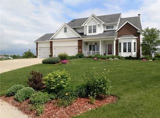 2203 W 10th Ave, Indianola, IA 50125