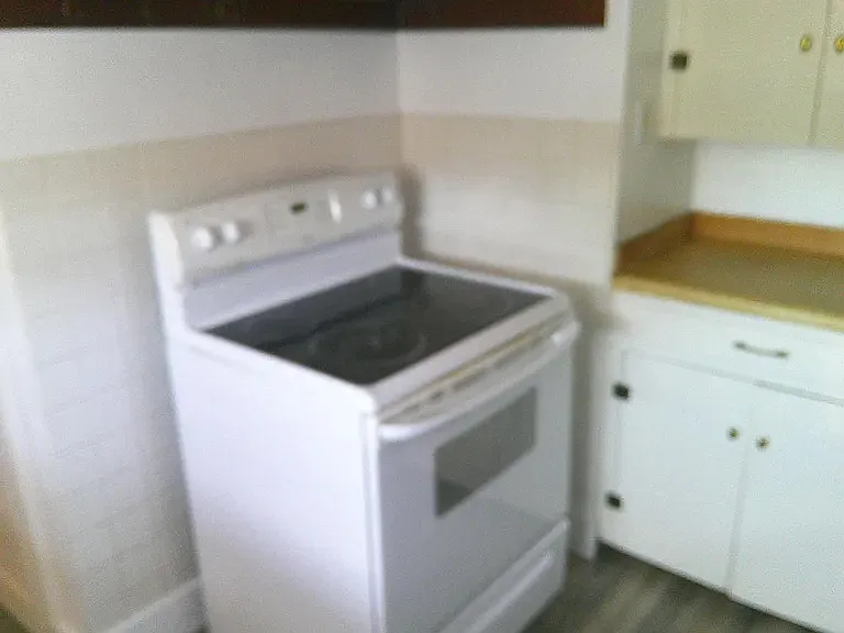 430 E Taylor St — Photo 5