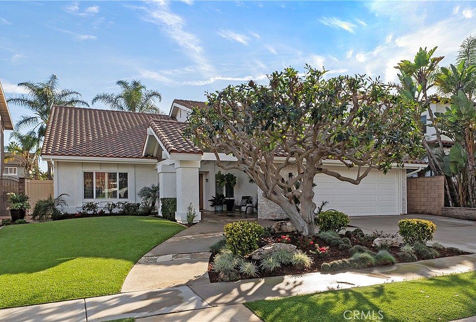 1st image of 9560 La Amapola Ave