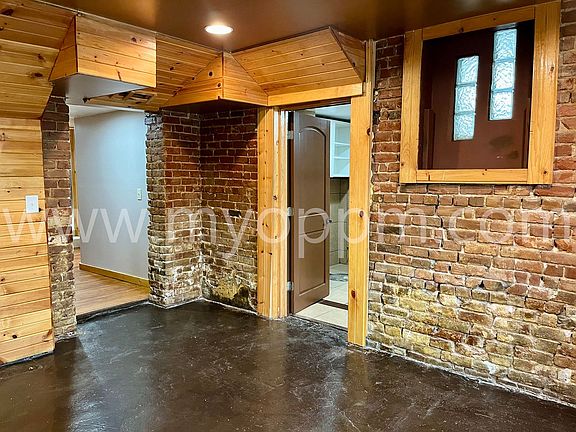3rd image of 816 N 41st Ave #816/01