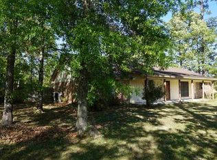 1008 Red Oak Dr, Orange, TX 77632