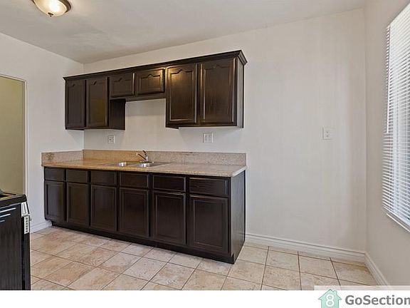 3rd image of 6528 1/4 S Victoria Ave #1