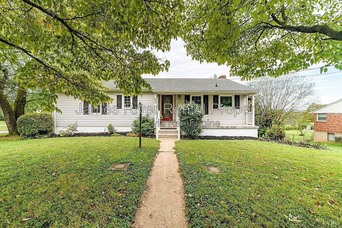 3 bed, 1.0 bath, $1,285 — Photo 1