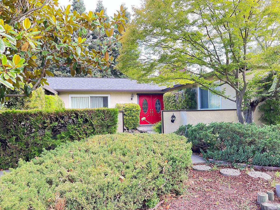 1st image of 22 Fleuti Dr