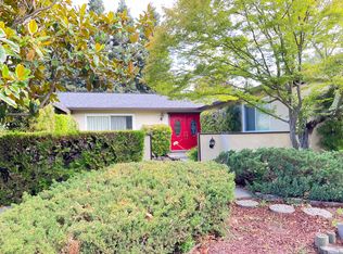 22 Fleuti Dr, Moraga, CA 94556