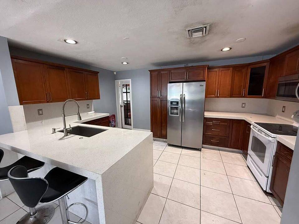 1st image of 3956 MELALEUCA Lane