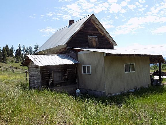 Backside of house/ kitchen 