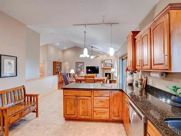 3449 N Jamie Ln — Photo 11